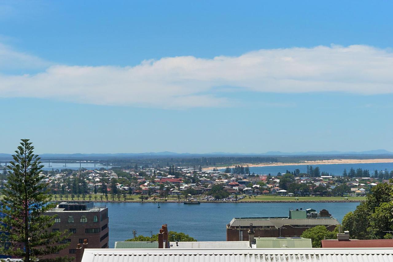 Newcastle Short Stay Accommodation - Vista Apartment Exterior photo